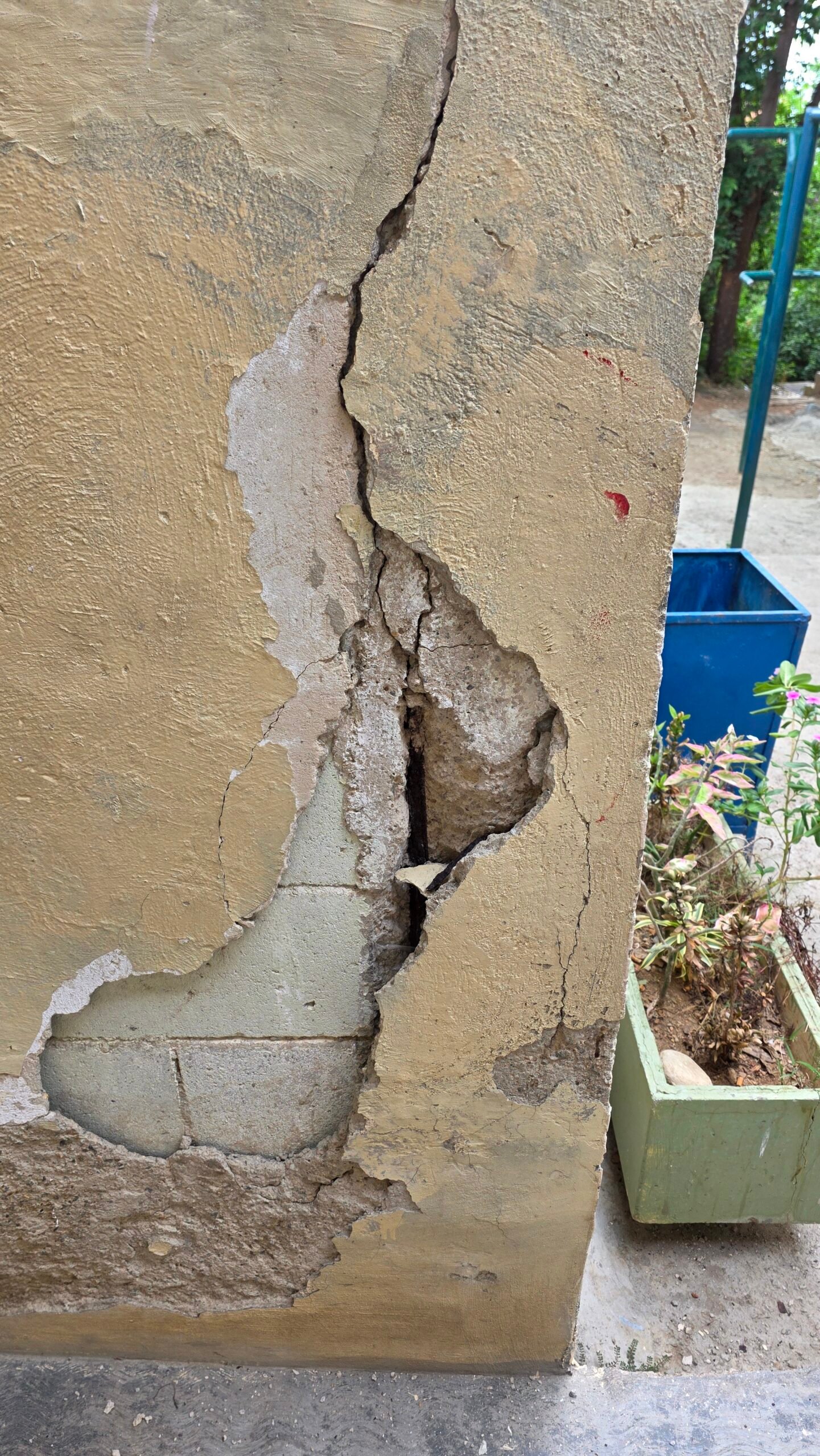 Colegio Tanaguarenas — levantamiento de daños post-sismo